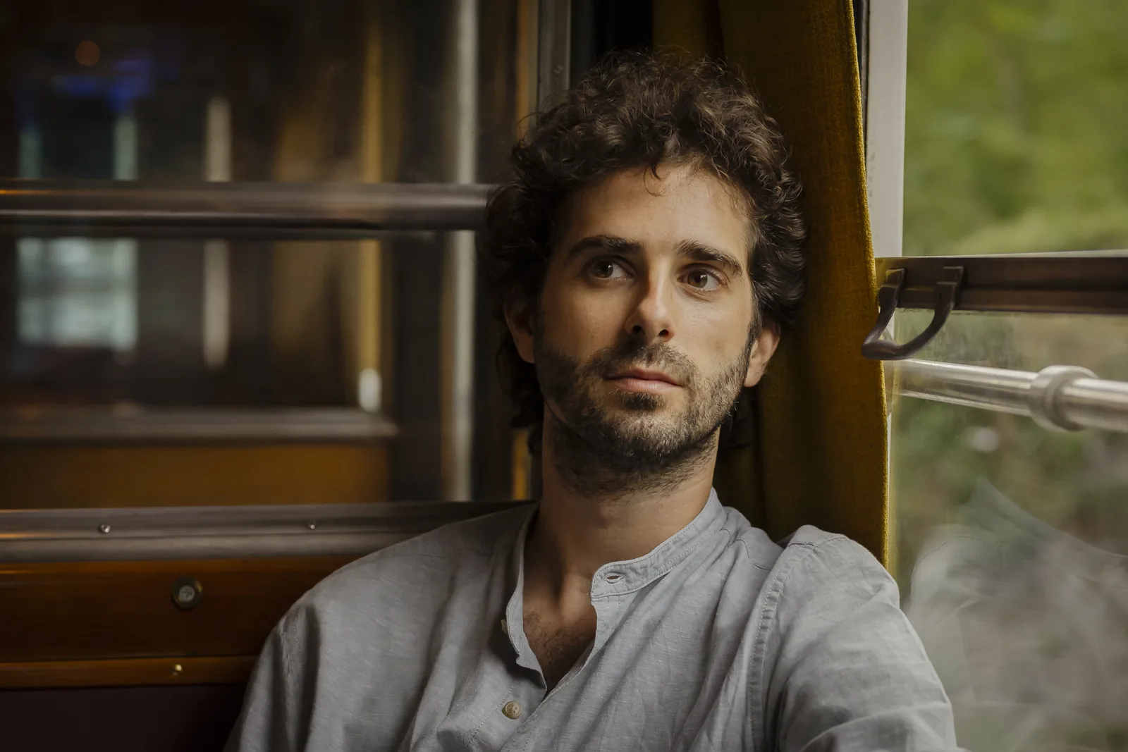 La copertina di Antonio Bibalo - North Beyond: Luca Sacher fra i riflessi del tram di Opicina